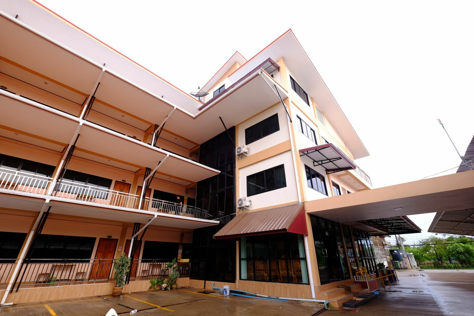 Kanjana Mansion Sakon Nakhon Exteriér fotografie